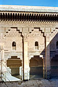 Marrakech - la Madrasa di Ben Youssef, particolare del patio centrale. 